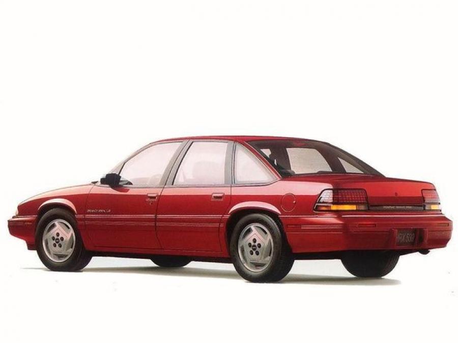  Pontiac Grand Prix LE Sedan 1989 года  (фото 3 из 3)